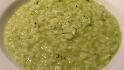 Recepta de cuina de Arròs verd de pèsols