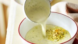 Recepta de cuina de Sopa d'all d'ós amb crema