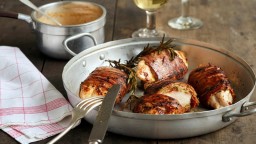 Recepta de cuina de Pits de pollastre envoltats amb cansalada