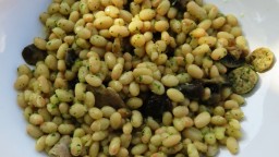 Recepta de cuina de Fesols de Santa Pau amb salsitxes i bolets