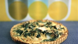 Recepta de cuina de Pastís de bledes i cebes