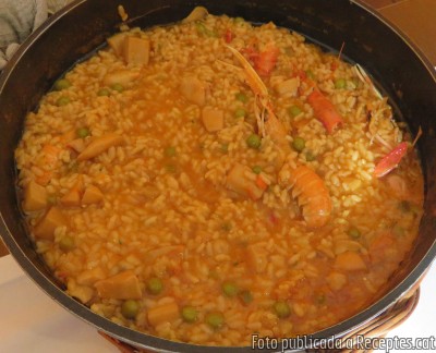 Recepta de cuina de Arròs de peix i marisc a la cassola