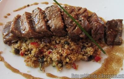 Recepta de cuina de Tataki de tonyina amb cous cous