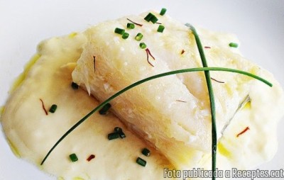 Recepta de cuina de Bacallà confitat amb salsa de safrà