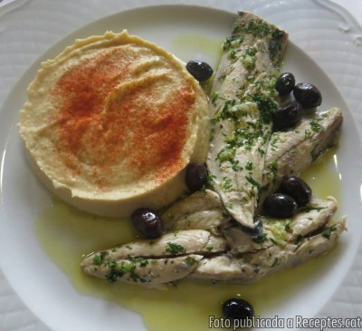 Recepta de cuina de Hummus de cigrons amb verat en escabetx de llimona