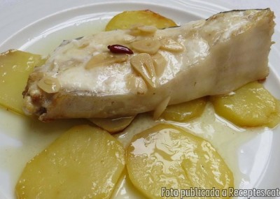 Turbot al forn amb alls, bitxo i patates