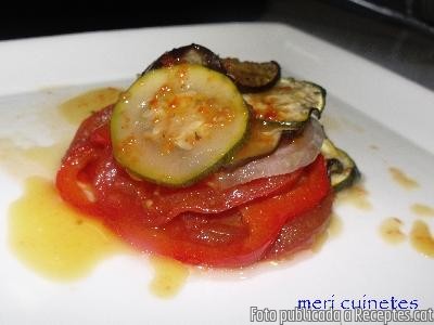 Ratatouille amb vinagreta de melmelada de pebrots vermells i vermouth