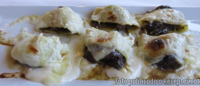 Recepta de cuina de Canelons de carn de poltre del Ripollès