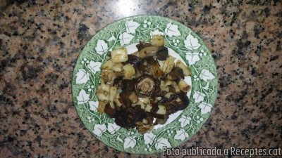Recepta de cuina de Tastet de sèpia amb variat de bolets