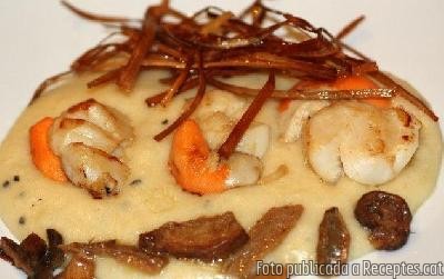 Recepta de cuina de Vieires a la planxa sobre parmentier de tòfona