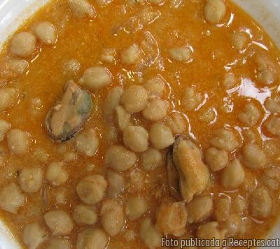 Recepta de cuina de Cigrons estofats a la marinera amb musclos