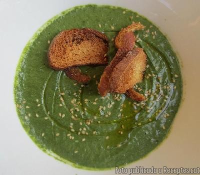 Recepta de cuina de Crema d'espinacs frescos