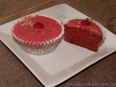 Recepta de cuina de Cupcakes Red velvet (vellut vermell)