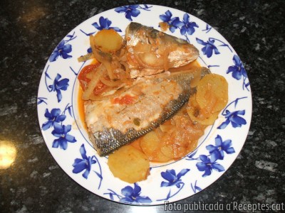 Recepta de cuina de Dorada con salsa