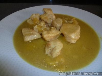 Recepta de cuina de Pollastre al curry amb poma