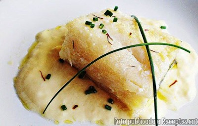 Recepta de cuina de Bacallà confitat amb salsa de safrà