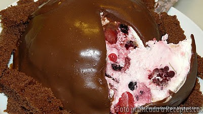 Recepta de cuina de Bomba de xocol·lata i nata amb fruites del bosc