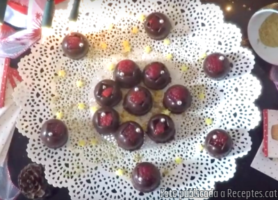 Recepta de cuina de Bombons de ganaché amb llimona i menta