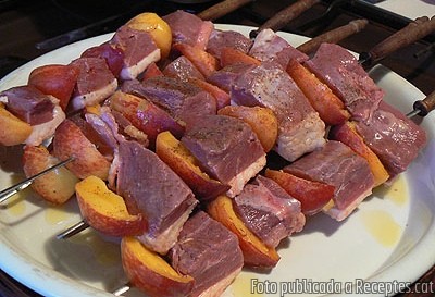 Recepta de cuina de Broqueta de magret d'ànec amb préssec