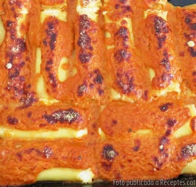 Recepta de cuina de Canelons de brandada de bacallà amb salsa de mousse d’escalivada