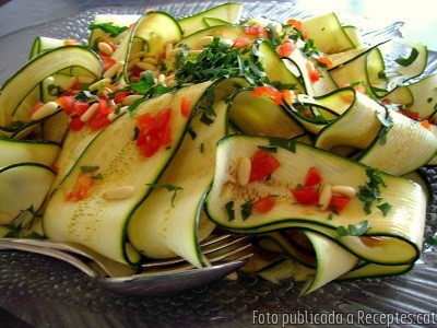 Recepta de cuina de Carpaccio de Carabassó cru amb Vinagreta de Curri