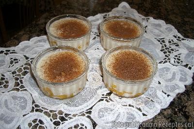 Recepta de cuina de Arroz Con Leche y Melocotones En Almíbar