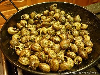 Recepta de cuina de Caracoles con ajos y perejil