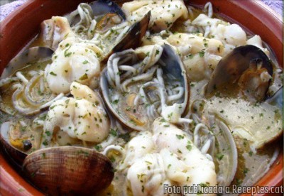 Recepta de cuina de Cocotxes de bacallà al pil pil amb gules i cloïsses