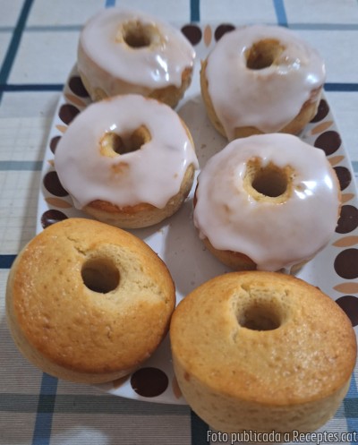 Recepta de cuina de Sis Dònuts casolans grans