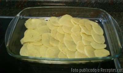 Recepta de cuina de Patates amb rovellons al forn