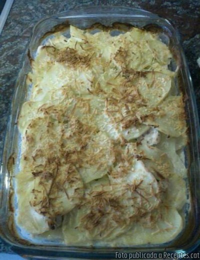 Recepta de cuina de Patates amb rovellons al forn