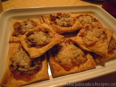 Pizzes de full Recepta de cuina de Pizzes de full