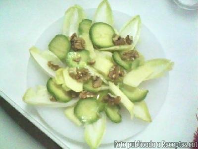 Recepta de cuina de Ensalada de endivias
