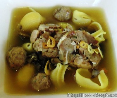 Recepta de cuina de Escudella de fredolics amb galets i pilota