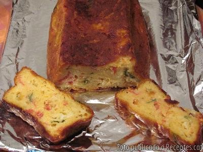 Recepta de cuina de Pastís de tomaquet, mozzarella i alfàbrega