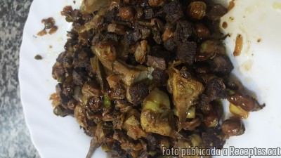 Recepta de cuina de Favetes i carxofes a l'anís