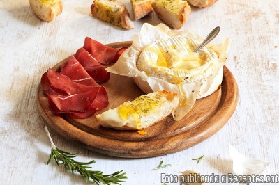 Camembert al forn