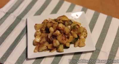 Recepta de cuina de Giravolt - saltejat de verdures amb carbassó