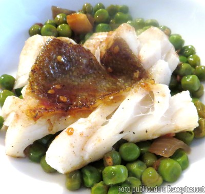 Recepta de cuina de Bacallà amb pèsols ofegats