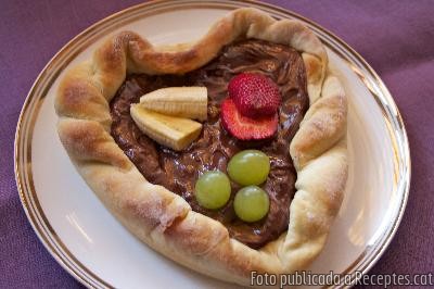 Recepta de cuina de Pizza de xocolata amb fruites