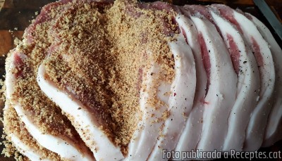 Recepta de cuina de Llom sencer al forn amb ametlles i llet