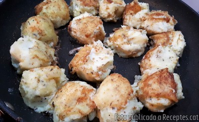 Recepta de cuina de Llom sencer al forn amb ametlles i llet