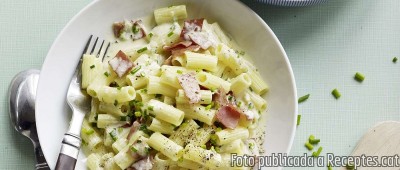 Recepta de cuina de Macarrons alla carbonara