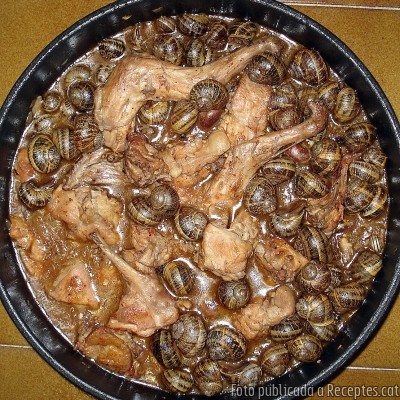 Recepta de cuina de Cassola de conill amb cargols