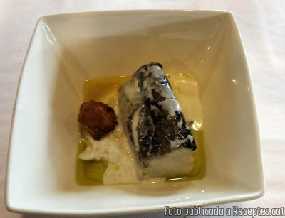 Recepta de cuina de Morro de bacallà confitat amb espinacs tendres i brandada