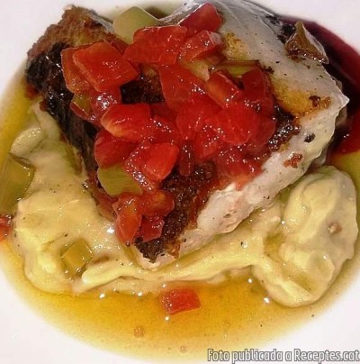 Recepta de cuina de Morro de bacallà confitat amb llit de cremós de patata