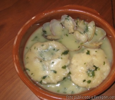Recepta de cuina de Lluç i cloïsses amb salsa verda