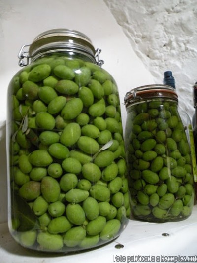 Recepta de cuina de Olives verdes trencades
