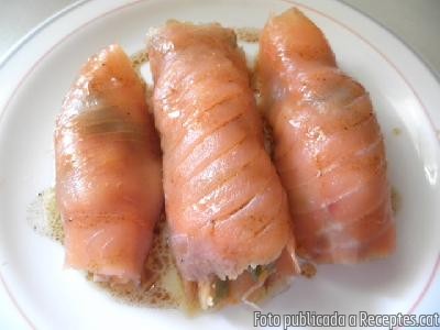 Recepta de cuina de Canelons de salmó