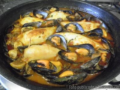 Recepta de cuina de Cassoleta de calamars farcits
